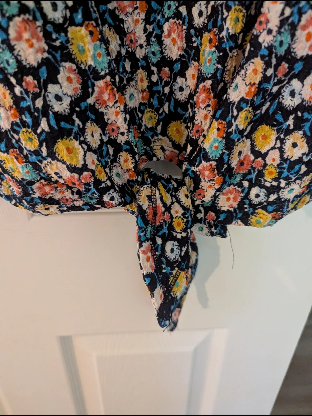 LOFT Floral Tie-Hem Puff Sleeve Top in Navy Multi